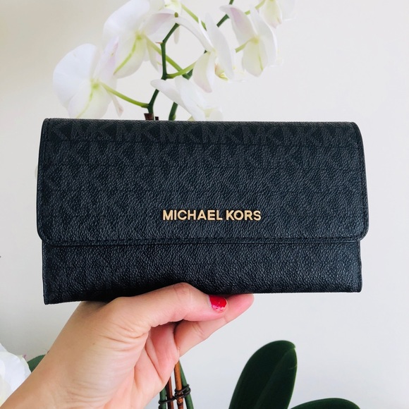 🌹Michael Kors Jet Set Travel trifold Black - Picture 2 of 7